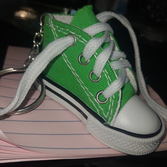 Labubu Shoe Keychain - Picture 2 of 2